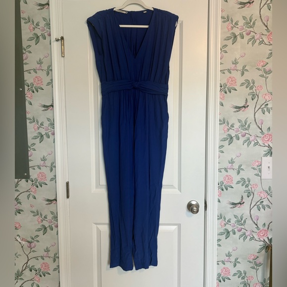 EUC Scotch & Soda Belted V-neck Jumpsuit Size 40 - Picture 2 of 5